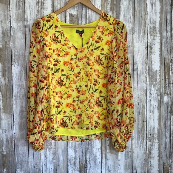 NWT Vince Camuto Yellow Smocked Floral V Neck Blouse - Picture 2 of 6